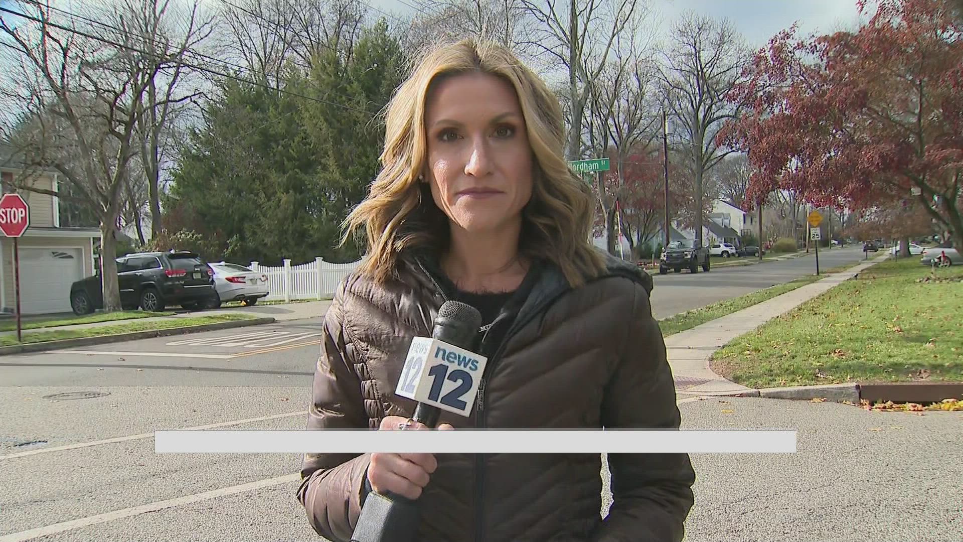 Bracelet in Manalapan Rec Center Parking Lot Unnerves Local Mom